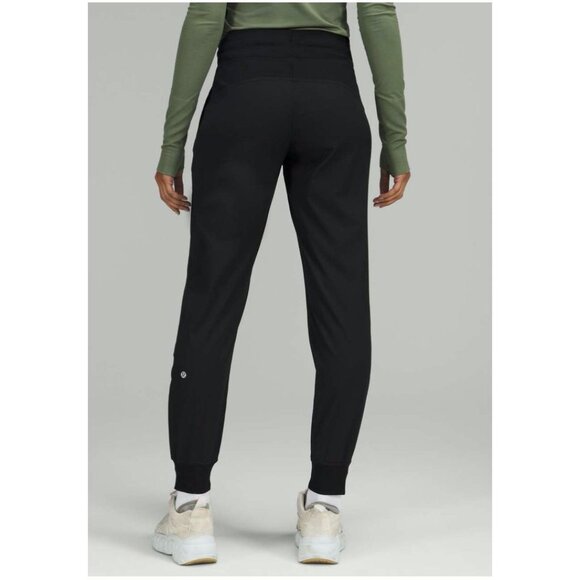 Lululemon Dance Studio Mid-Rise Jogger Black Size 4 NWOT - Picture 1 of 3